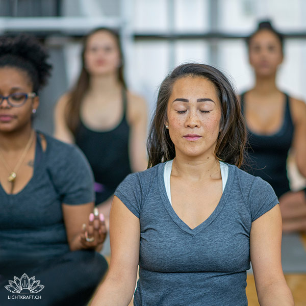 Freund*innen Flow bei dir Zuhause mit Melanie Bütikofer